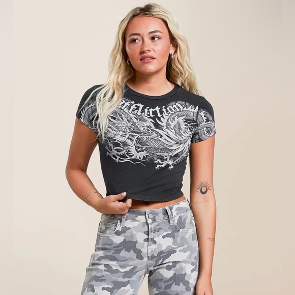 Affliction Black Graphic T-Shirt dragon baby tee cropped size small - Picture 5 of 5
